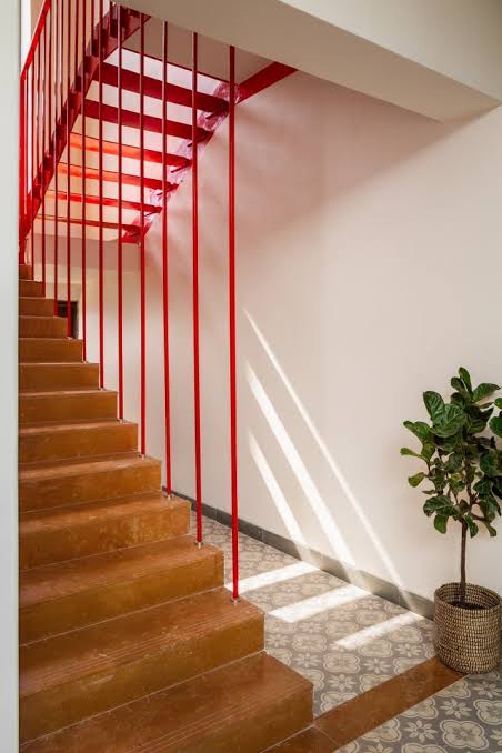 Staircase & Railings